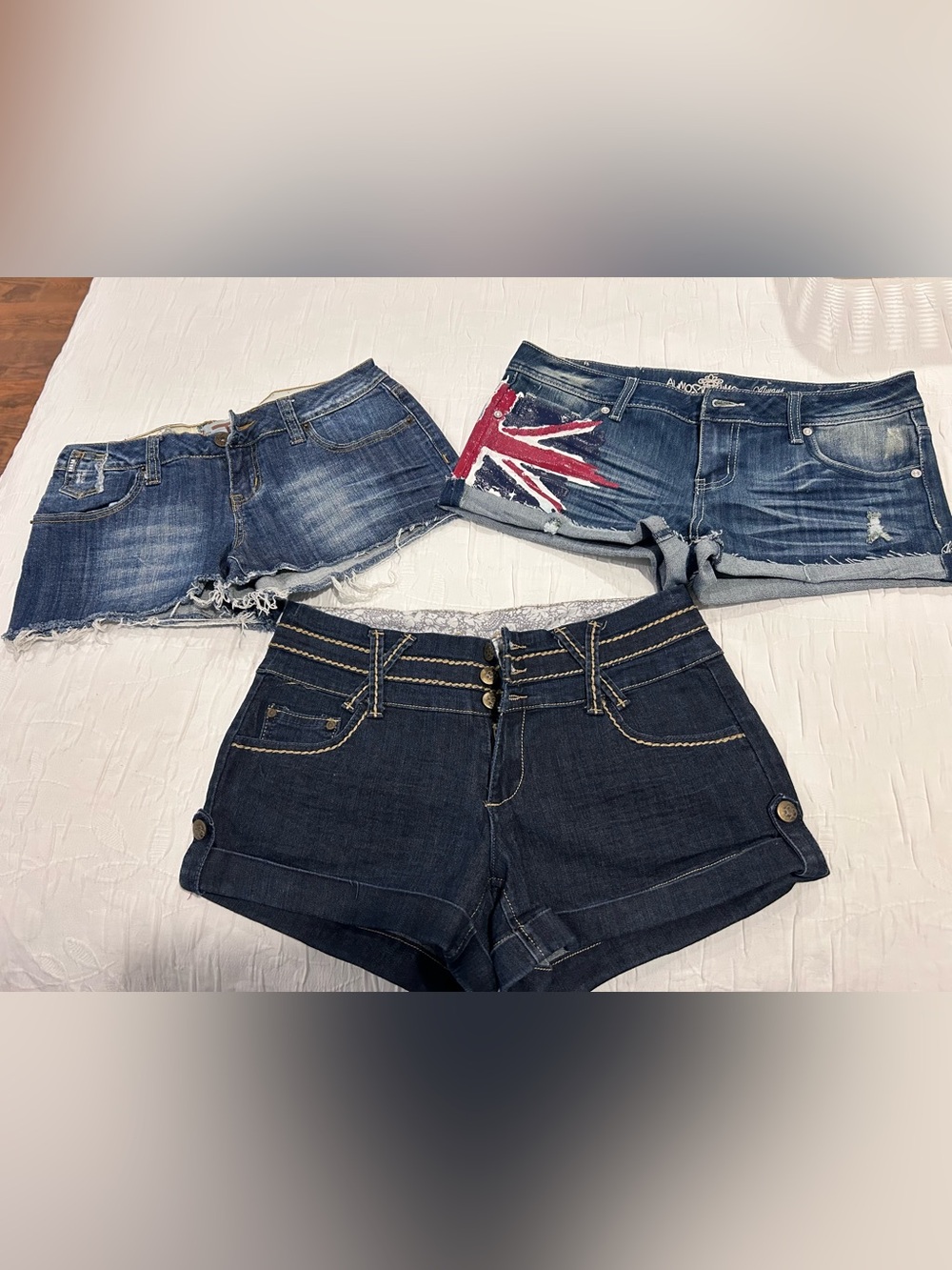 1 Lot of 3 Pairs of Jean Shorts